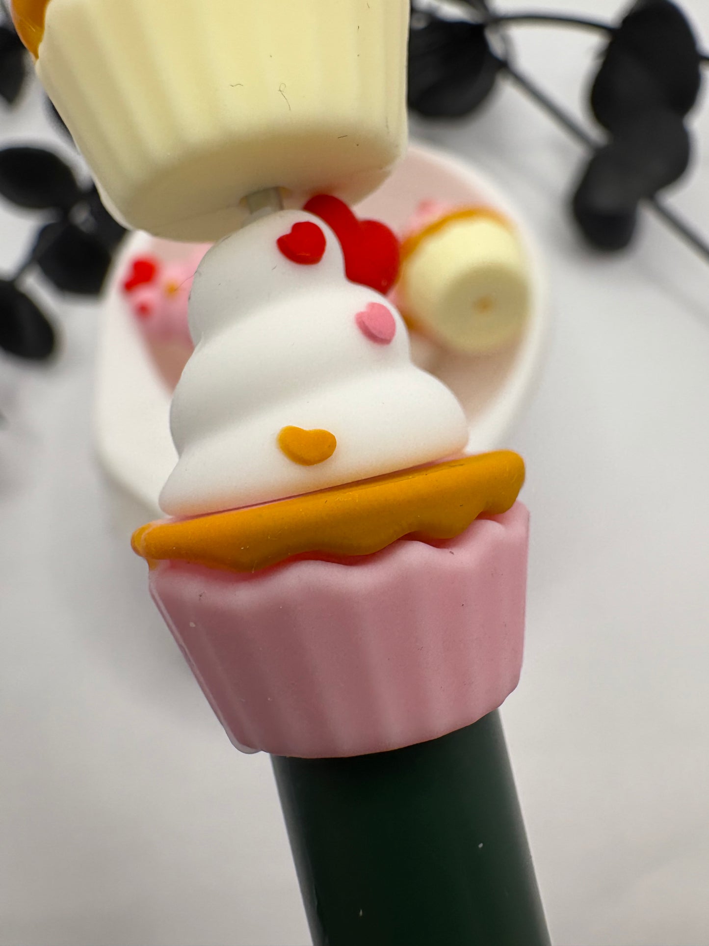 3D silicone heart cupcake, cute silicone bead, beads for pens, printed silicone bead, focal bead, 27mm, 1pc