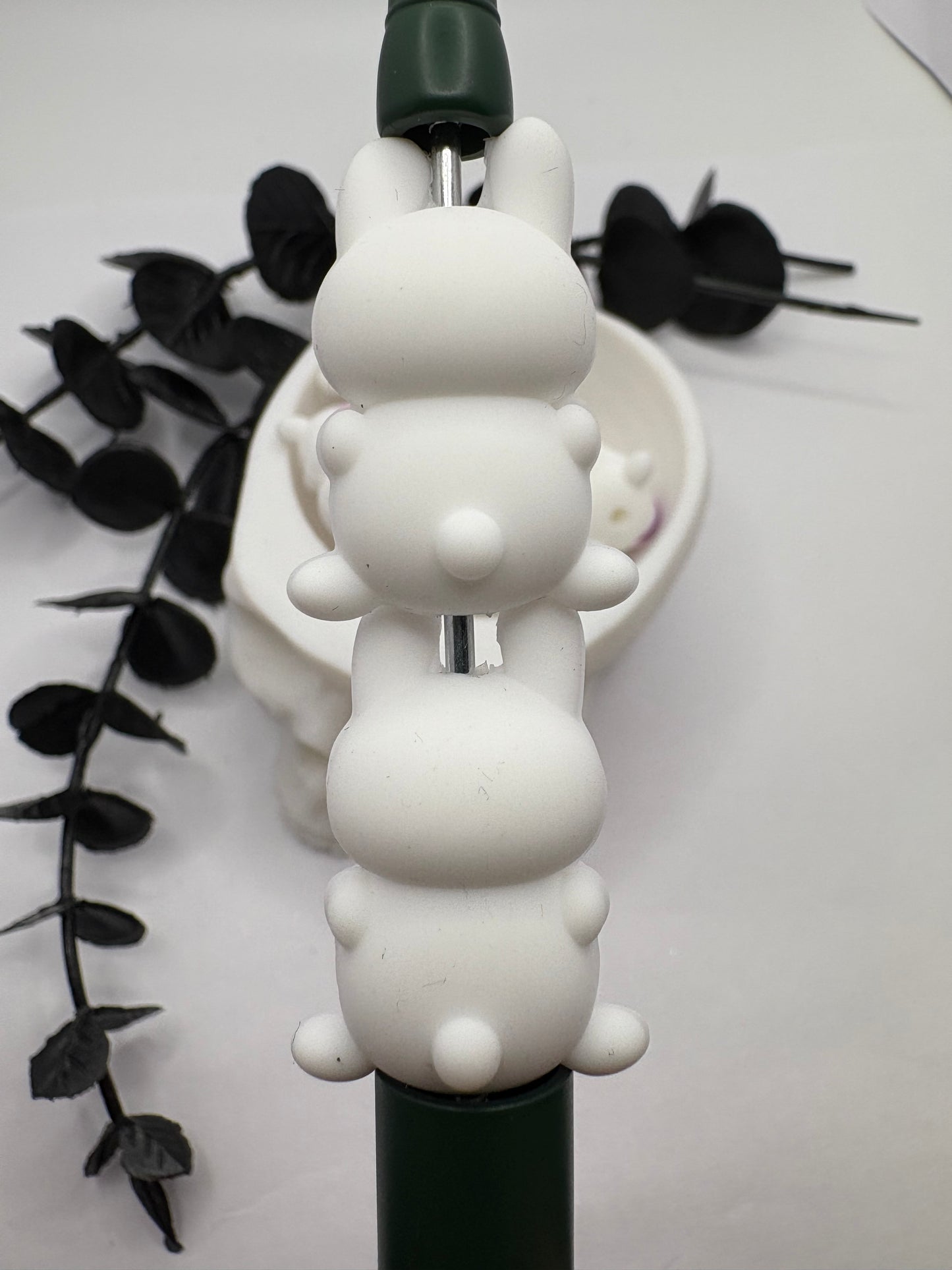 3D Easter bunny, cute silicone bead, beads for pens, printed silicone bead, focal bead, 28.5mm, 1pc