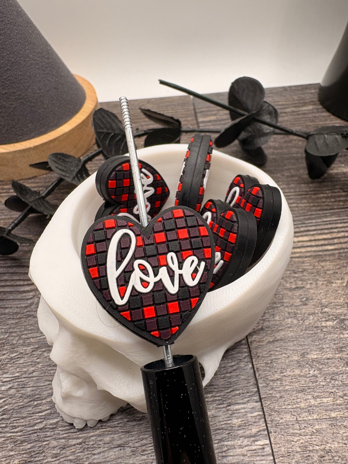 Love plaid heart Bead, Silicone focal, silicone bead for pens, crafting beads, supply, focal, silicone bead 28.5mm