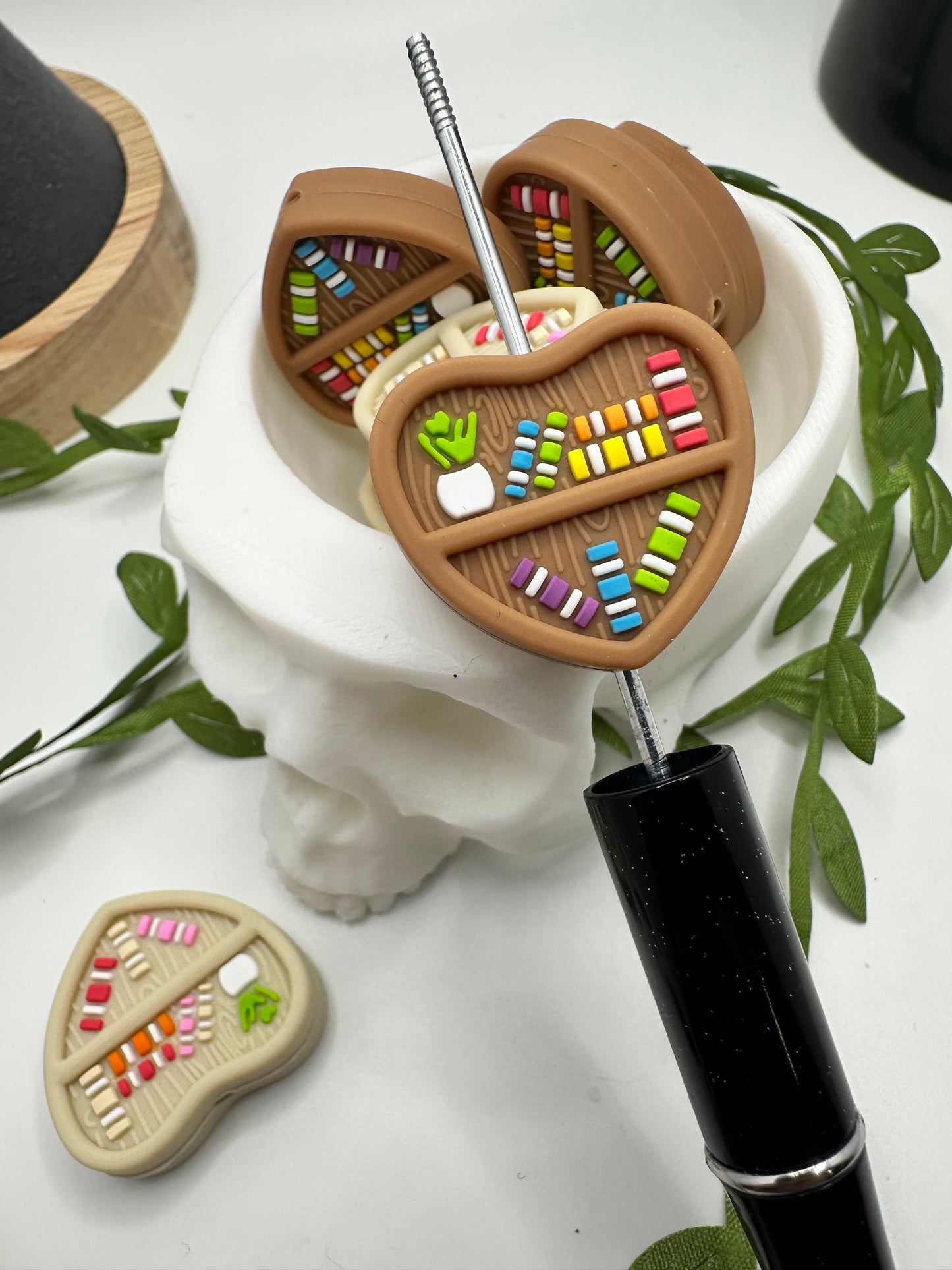 Heart Bookshelf, bead for pens, crafting beads, supplies, focal, supply bead, silicone focal beadable items, 1pc 25.5mm