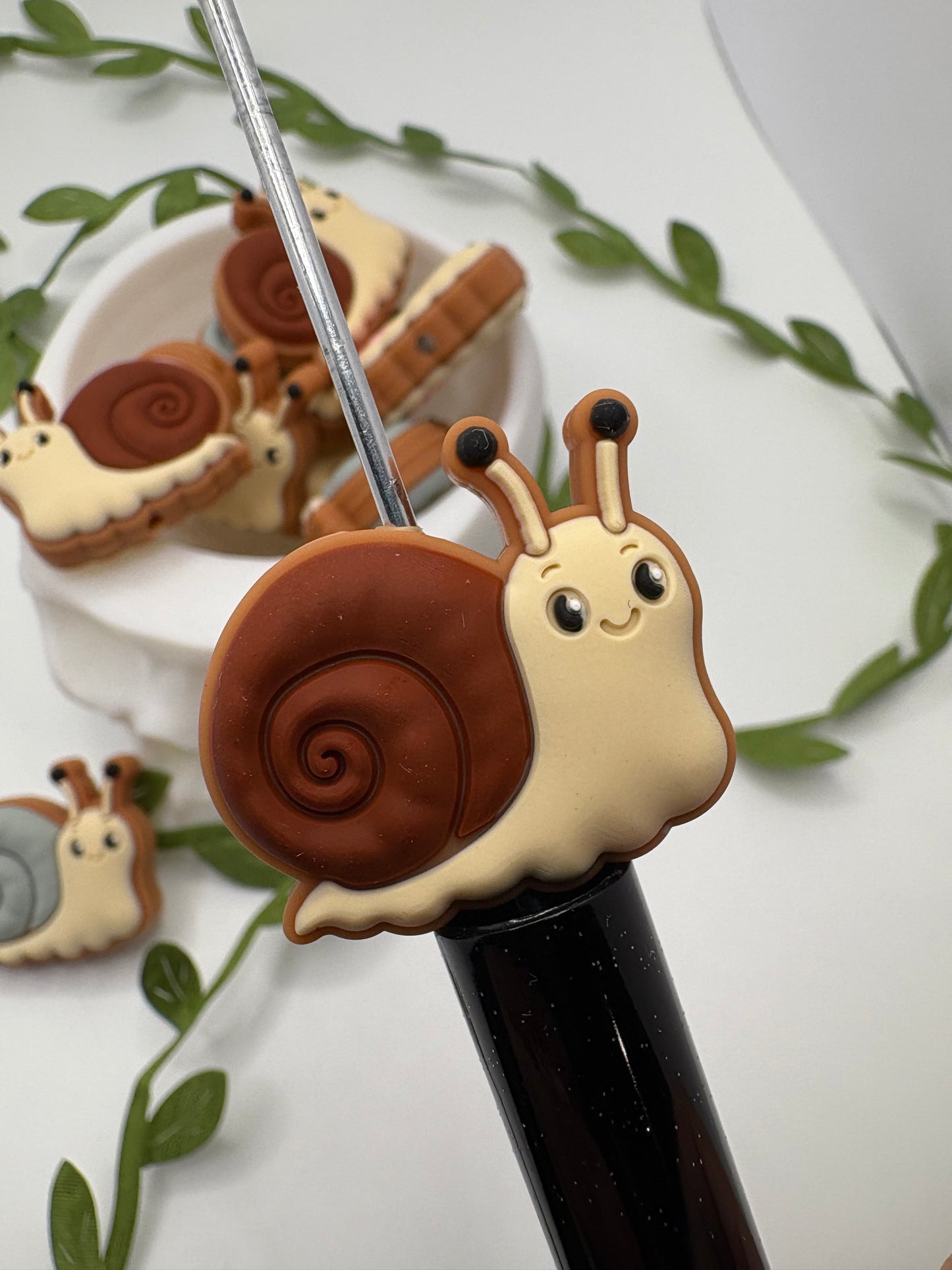 Snail focal bead, bead for pens, crafting beads, supplies, supply bead, silicone focal beadable items, 1pc, 25.5mm