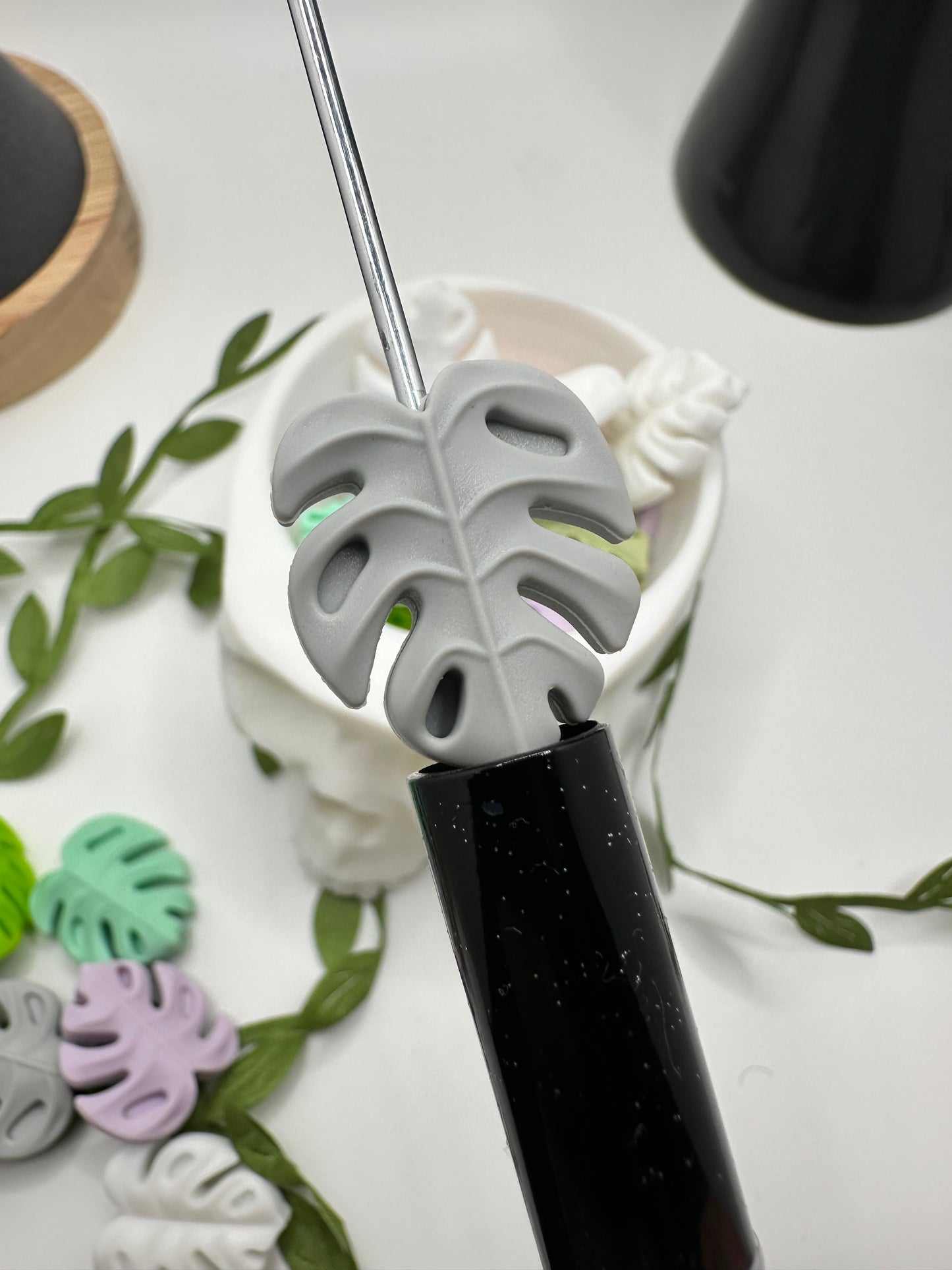 Monstera Leaf Bead, Silicone focal bead, silicone bead, silicone bead for pens, crafting beads, supply, focal, silicone supply bead 23mm
