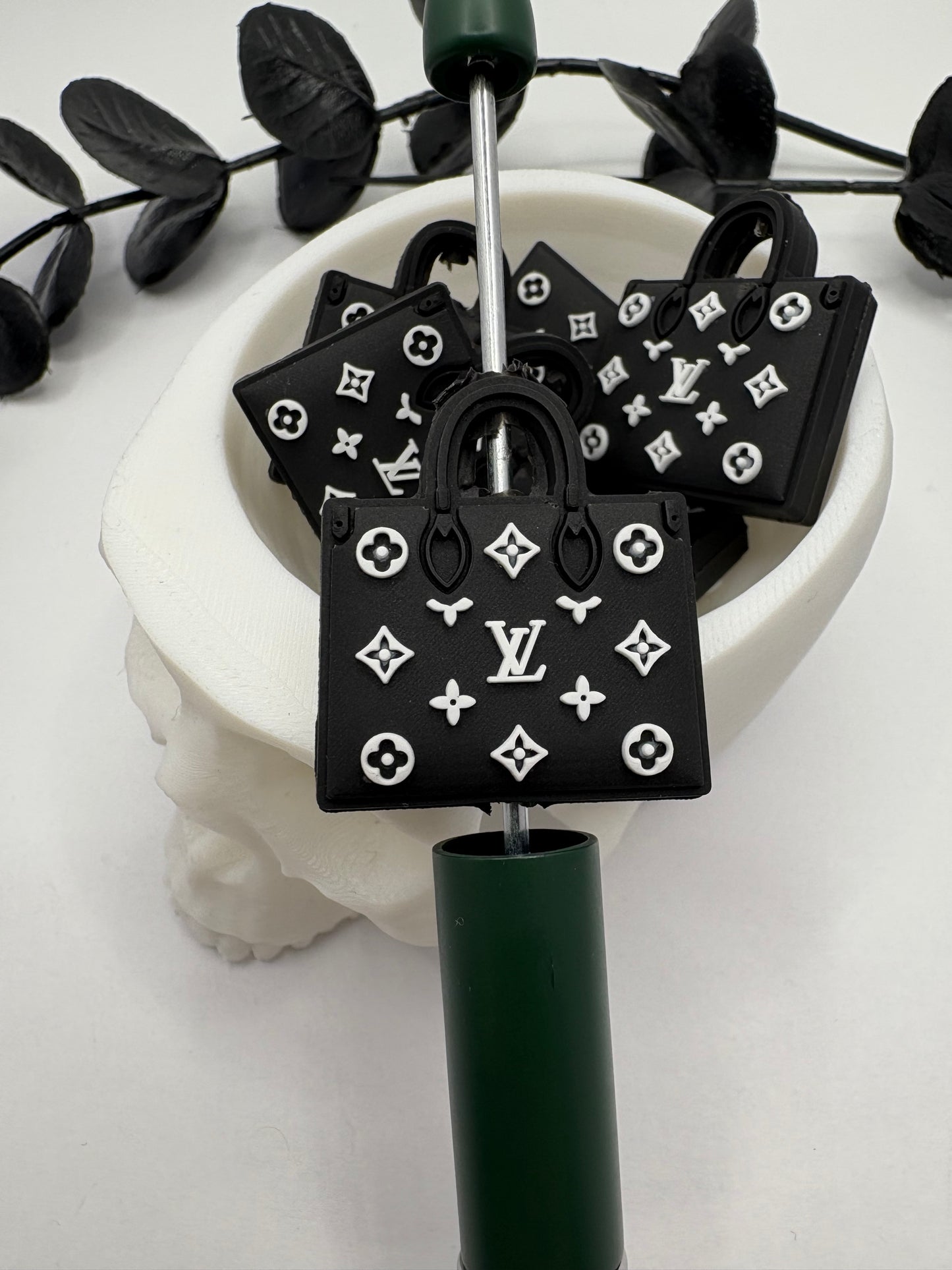 Fancy black handbag Silicone focal bead, silicone bead, silicone bead for pens, crafting beads, supply, focal, silicone supply bead 29mm