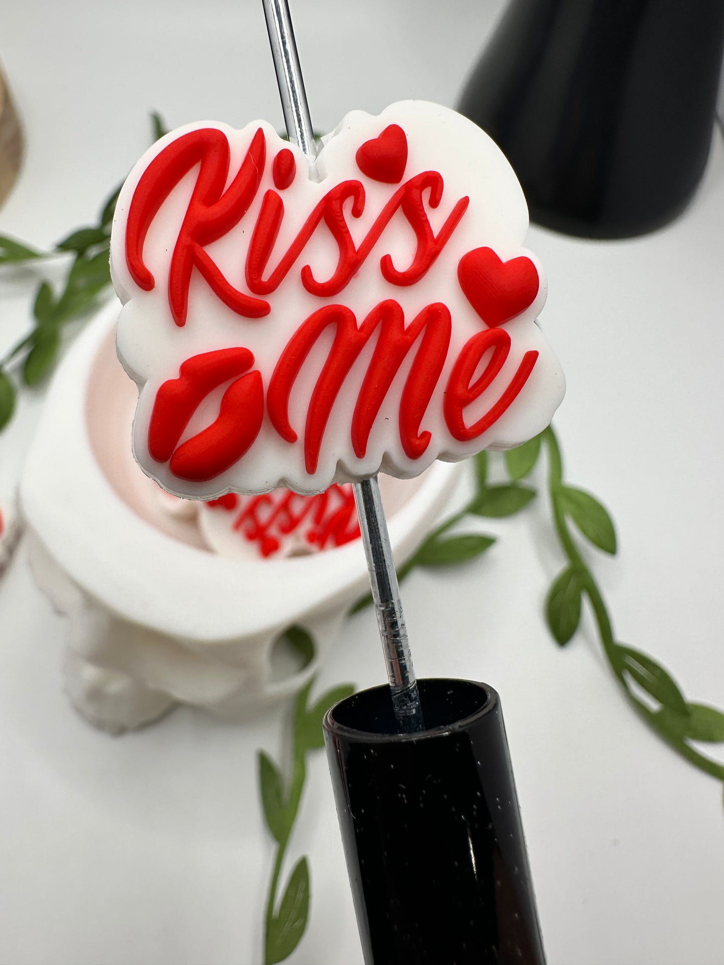 Kiss Me print, bead for pens, crafting beads, supplies, focal, supply bead, silicone focal beadable items, 1pc, 25mm