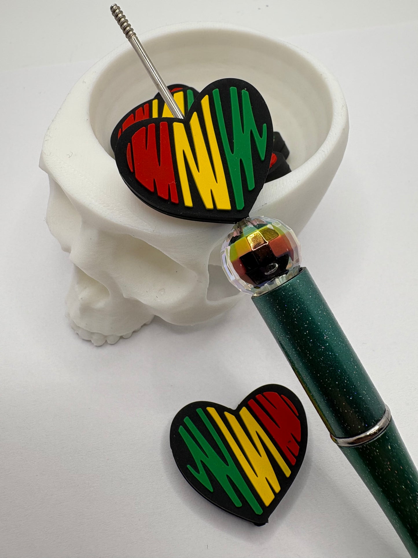 Rasta Love heart, Silicone focal bead, cute bead for pens, double sided print 25mm, 1pc