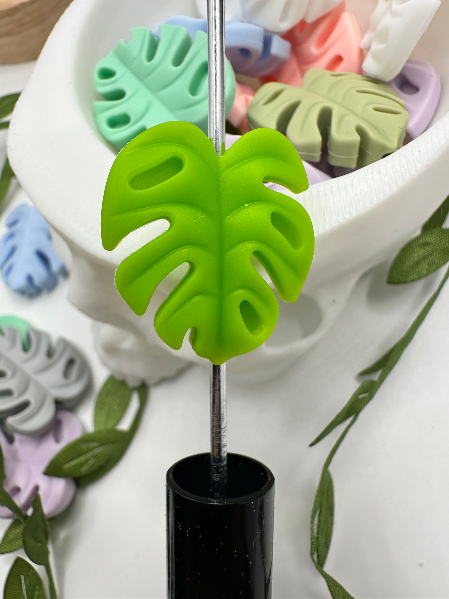 Monstera Leaf Bead, Silicone focal bead, silicone bead, silicone bead for pens, crafting beads, supply, focal, silicone supply bead 23mm