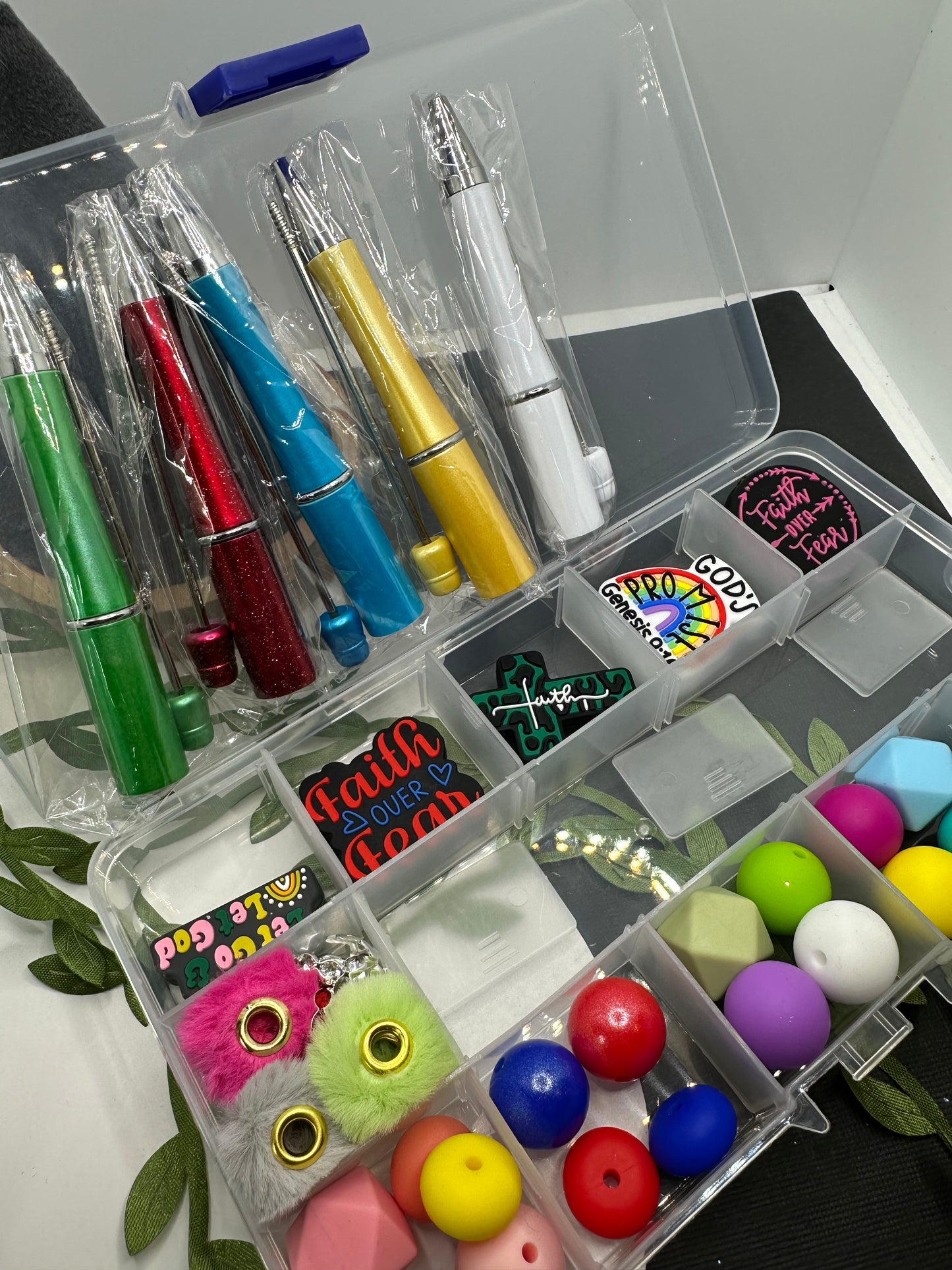 Faith diy beaded pen kit, 5 pens silicone beads, spacer beads with focals