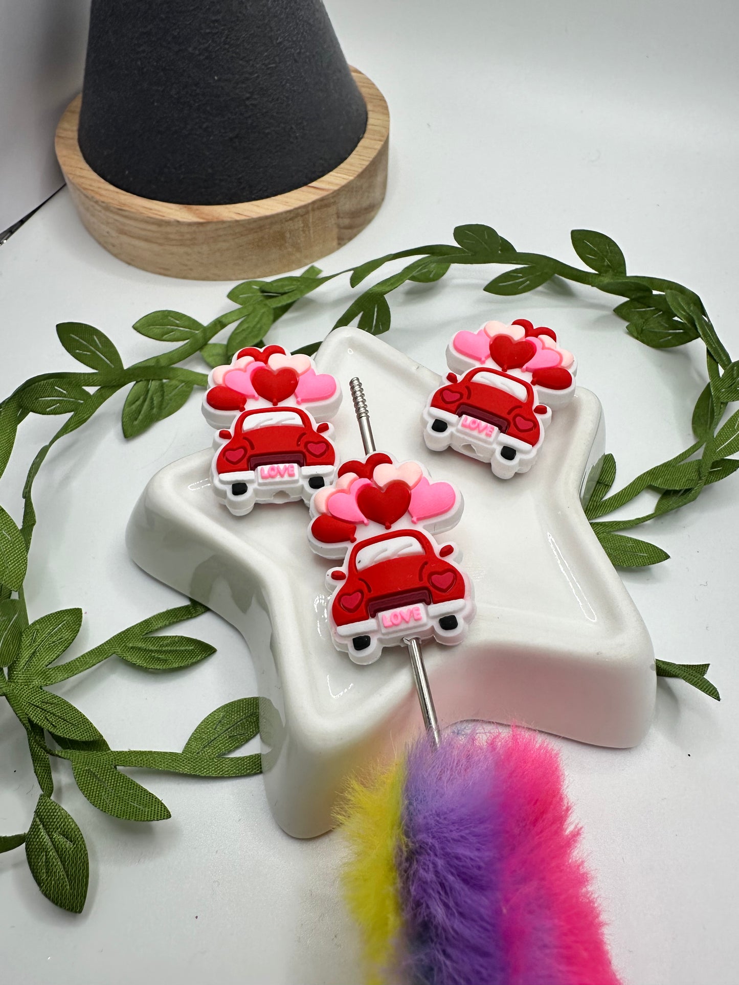 Valentine truck Bead, Silicone focal bead, cute bead for pens, bead for beadable items, bead double sided silicone bead 30mm