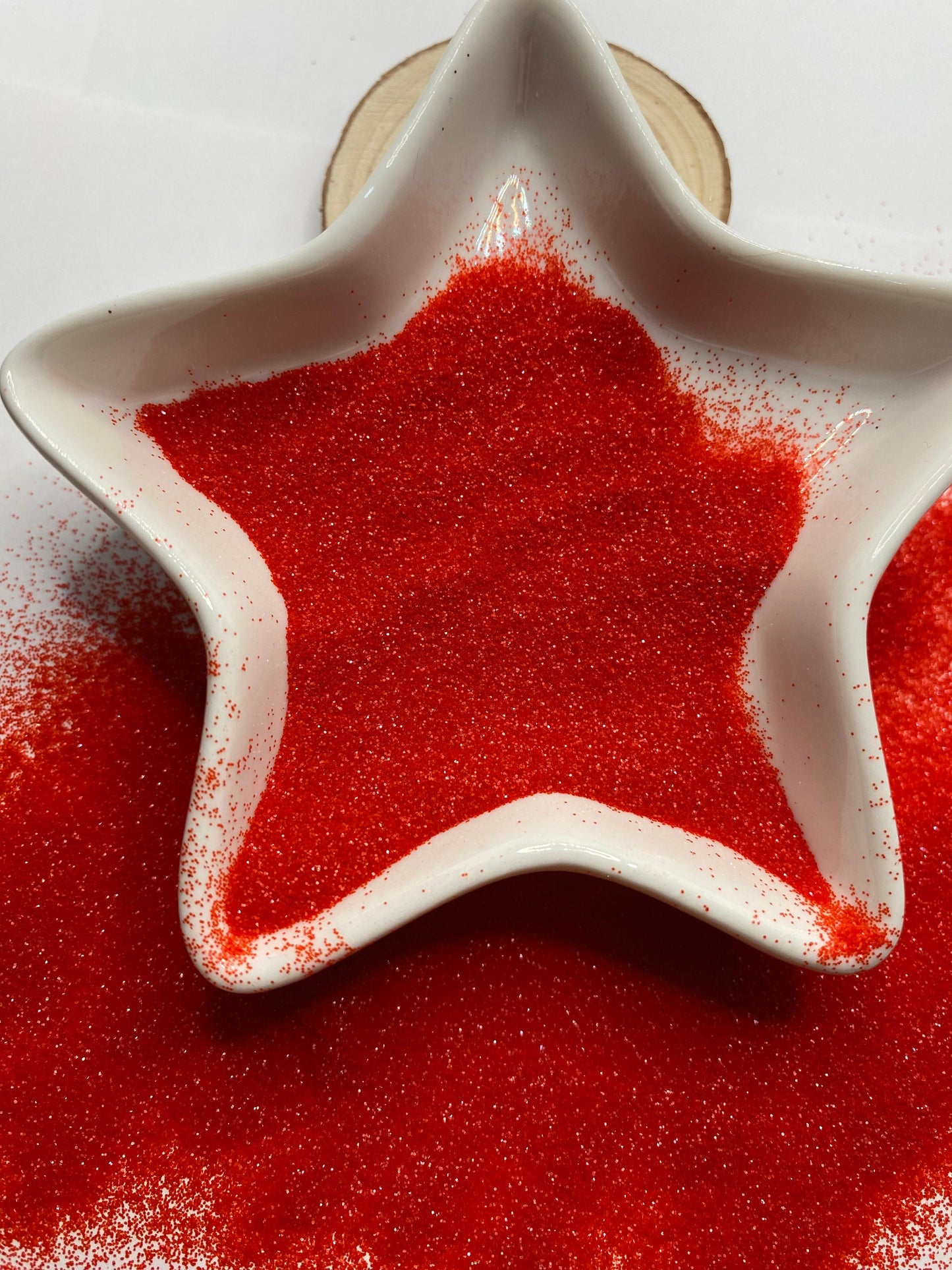 Crimson, fine glitter, glitters, fine grain glitter, resin glitter, crafting supplies, high quality glitter PET glitter