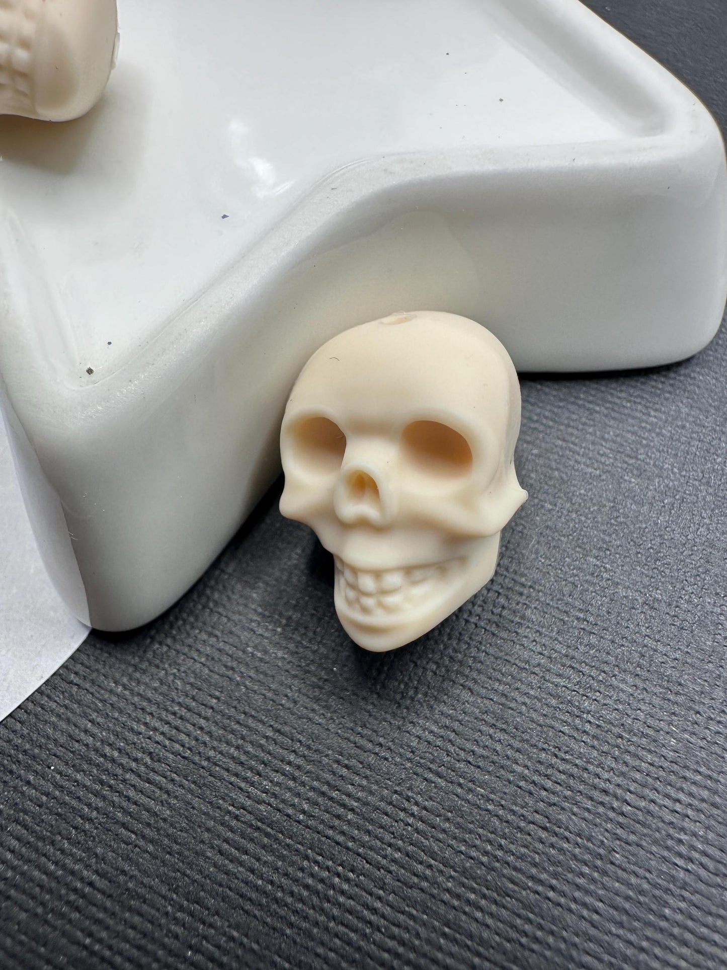 Silicone focal bead, skull bead, 3d skull bead, beadable goth bead, crafting, bead supplies 21mm, sold individually