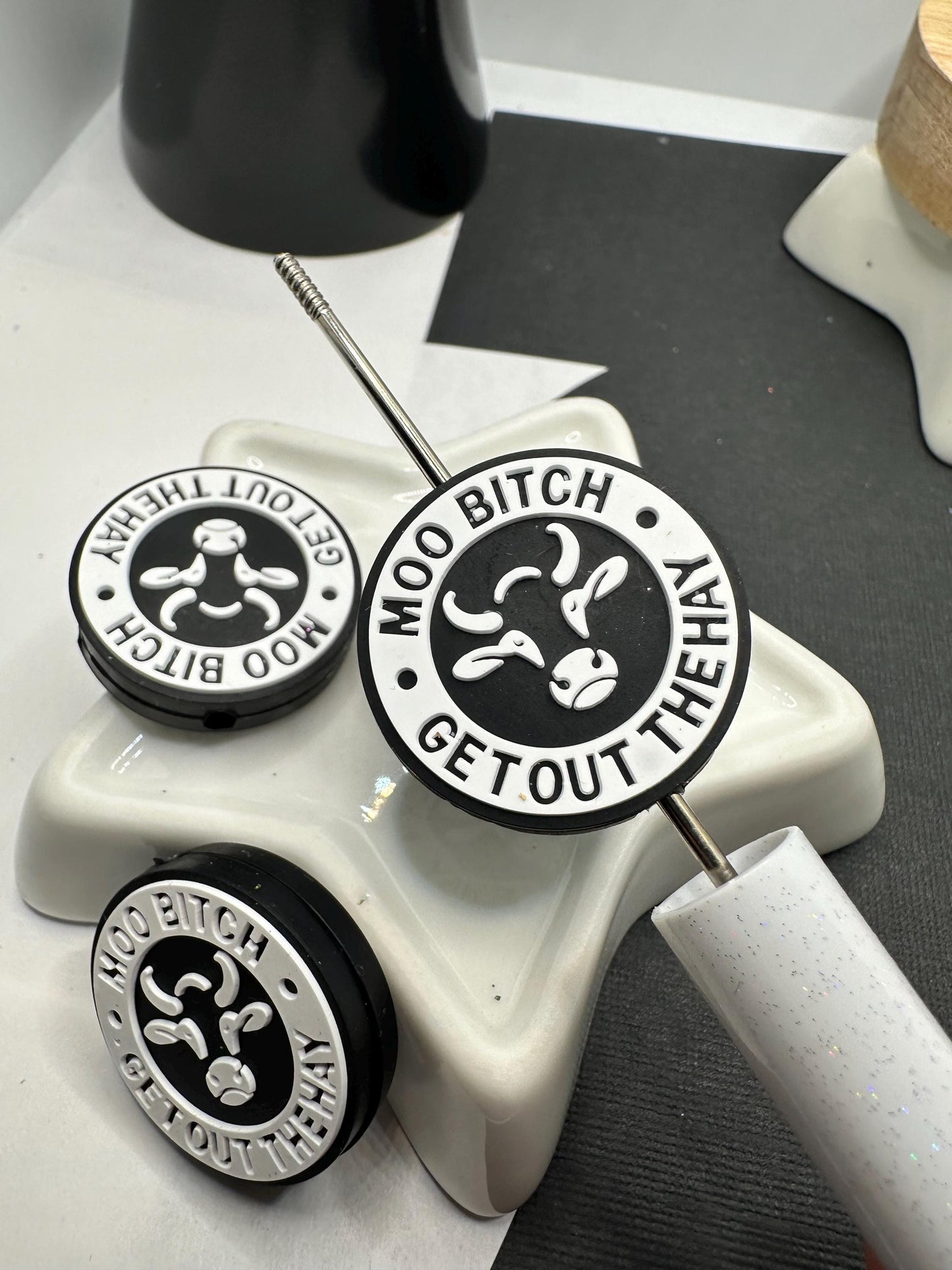 Silicone focal bead, cow funny silicone bead, silicone bead for pens, crafting beads, bead supplies, focal, silicone supply bead 28mm