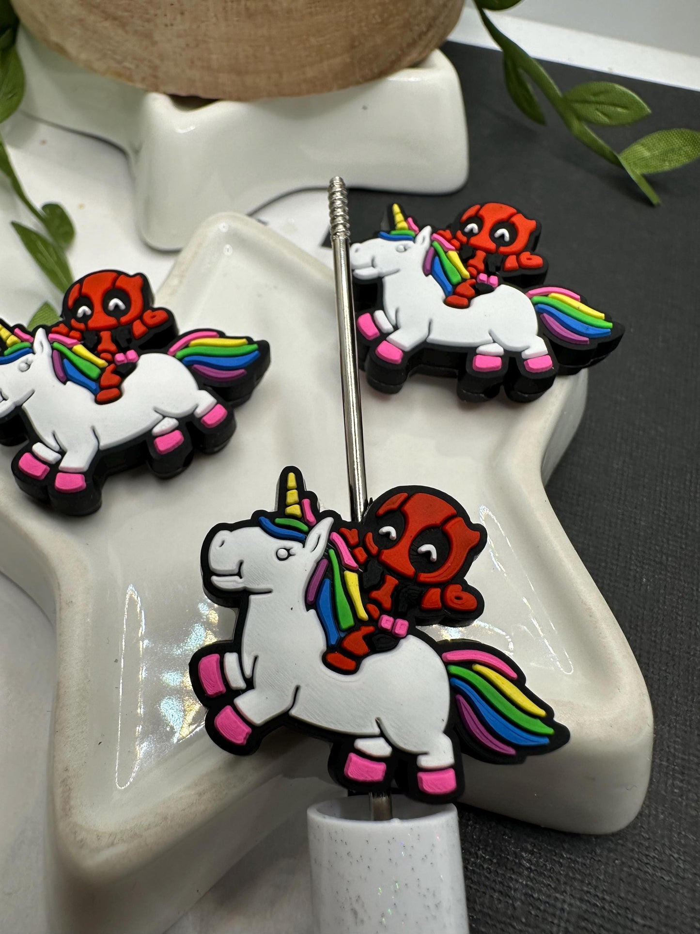 Hero Bead dead pool, Silicone focal bead, cute bead for pens, bead for beadable items, bead double sided silicone bead 25.5mm