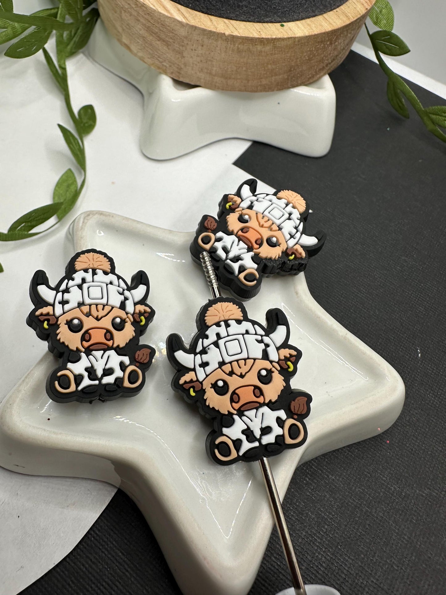 Cow print cute bead for pens, crafting beads, supplies, focal, silicone bead, silicone focal for beadable items, beadable supplies 1pc 29mm