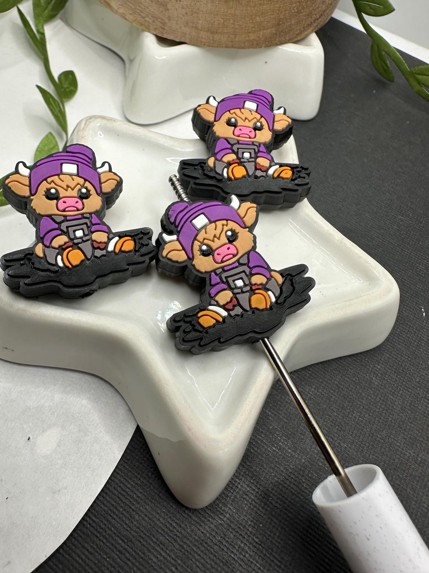 Purple Cow cute bead for pens, crafting beads, supplies, focal, silicone bead, silicone focal for beadable items, beadable supplies 1pc 29mm