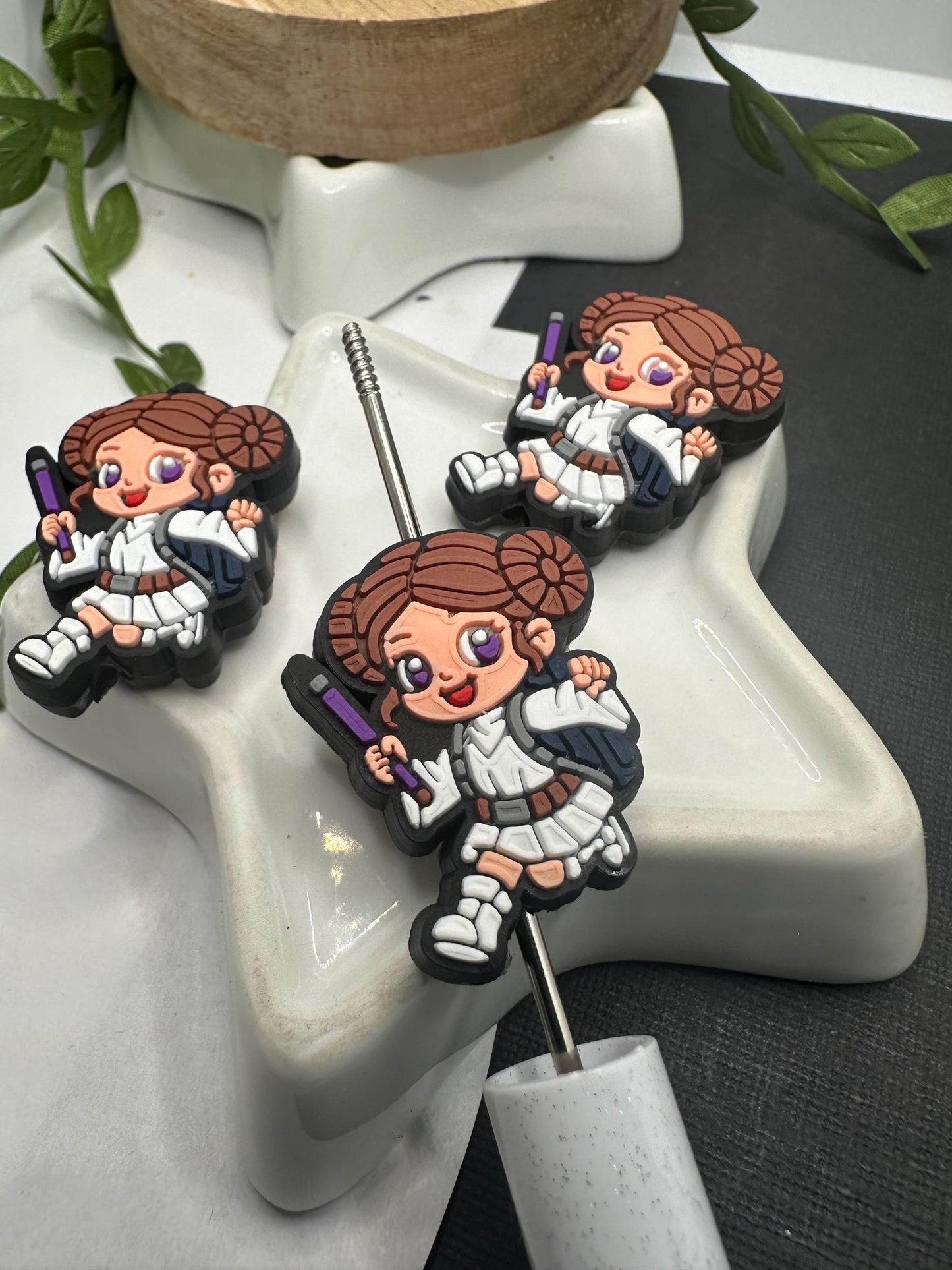 Princess character bead Leia, Silicone focal bead, cute bead for pens, bead for beadable items, bead double sided silicone bead 31.3mm