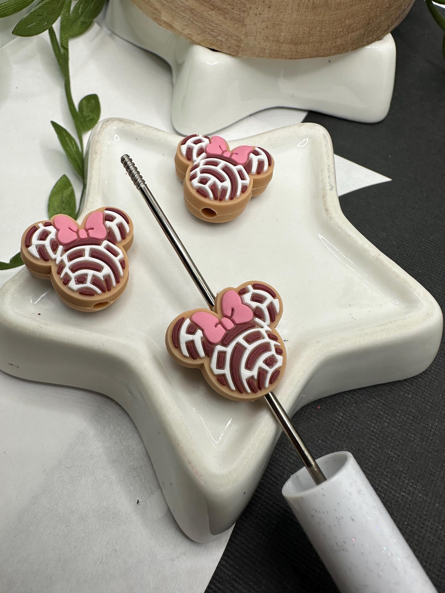 Cute mouse sweet bun bead for pens, crafting beads, supplies, focal, silicone bead, focal for beadable items, beadable supplies 1pc 17mm