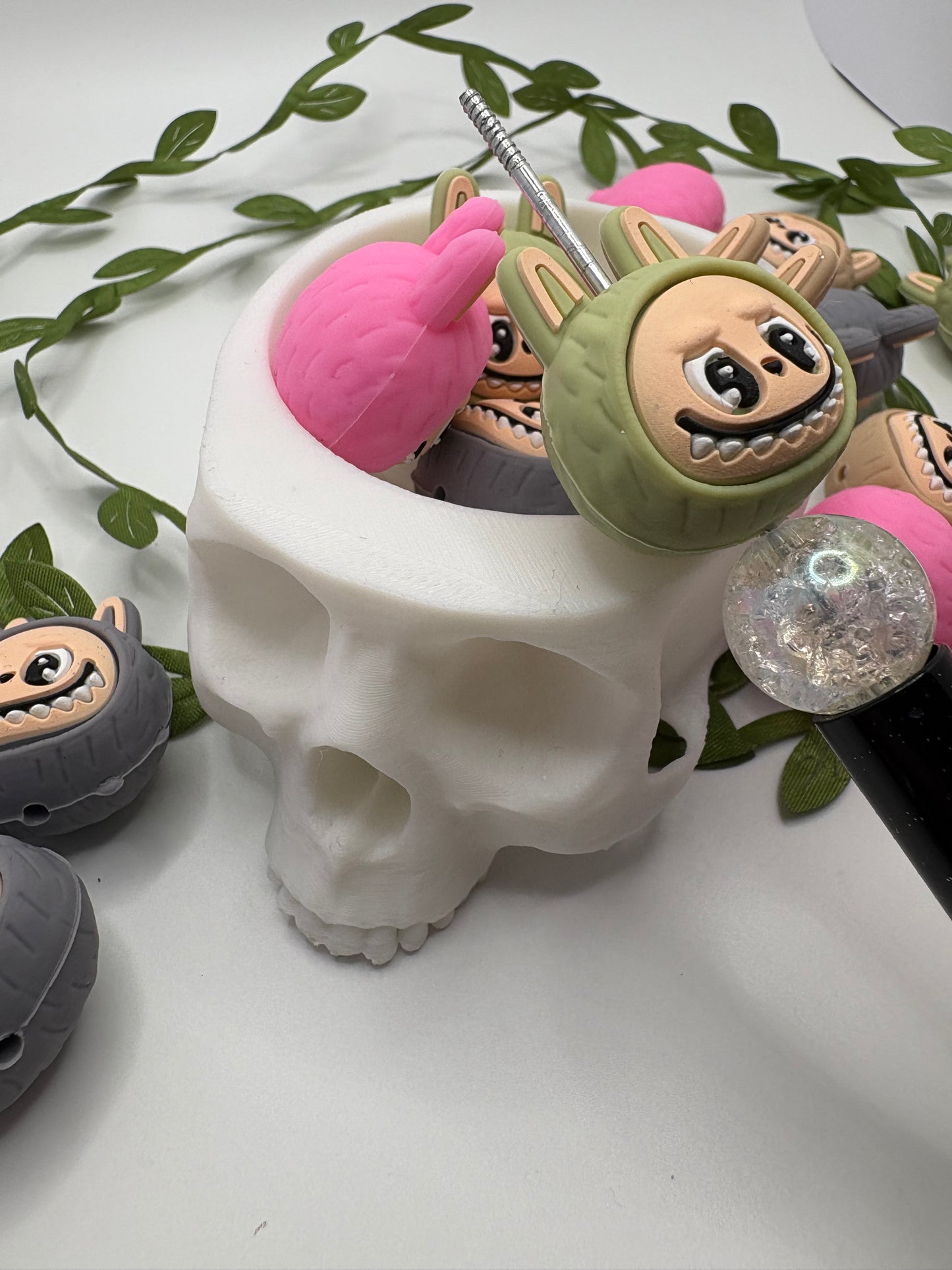 3D Monster head Bead, cute silicone bead, beads for pens, 3d monster dude, focal bead, 30mm