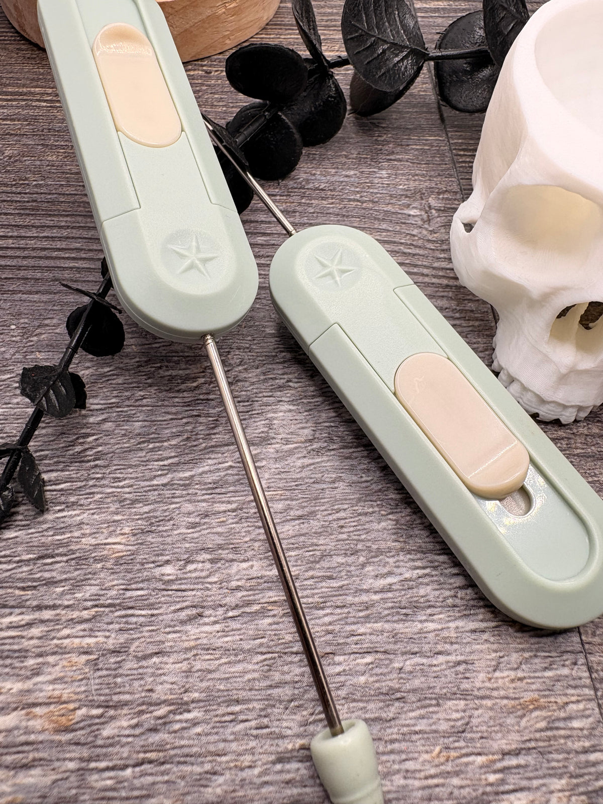 Beadable crafting tools: box openers, supplies for beading crafts, 2pc