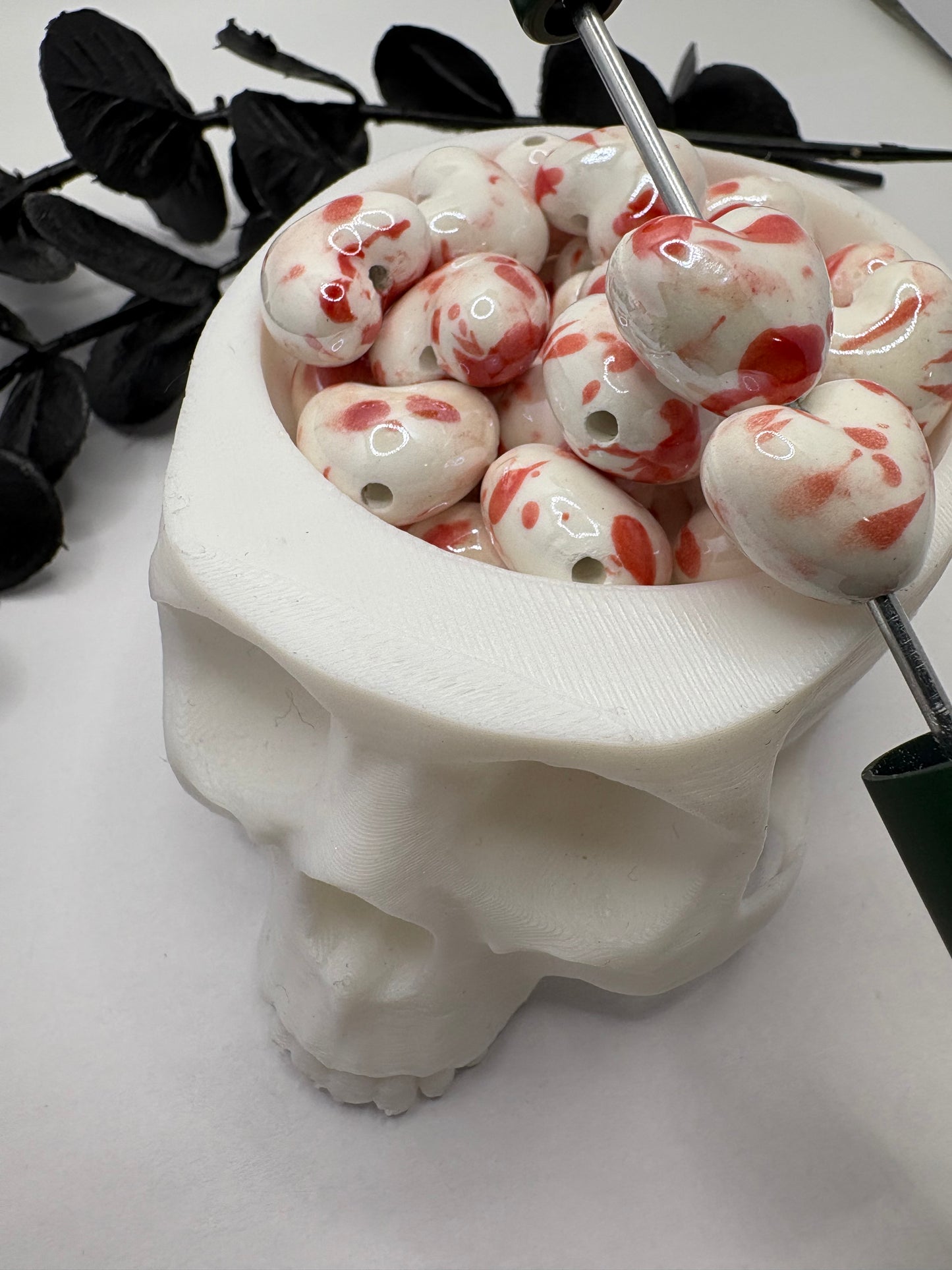 Ceramic Heart red splattered beads, 10mm beads for pens, beading supplies, 5pc ceramic beads