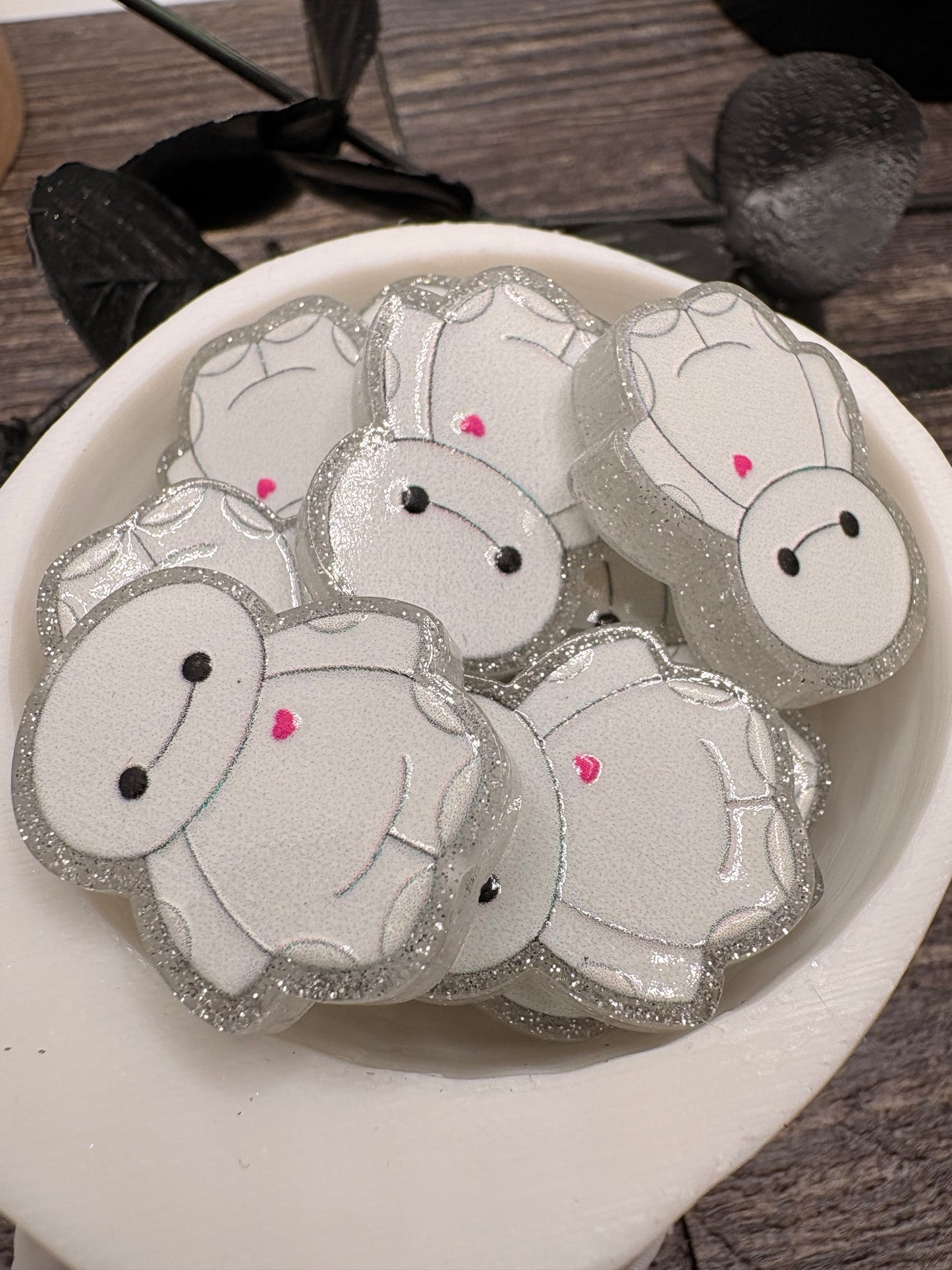 Cartoon Character Baymax bead, acrylic beads for pens, beading supplies, beading, 25.5mm, 1pc