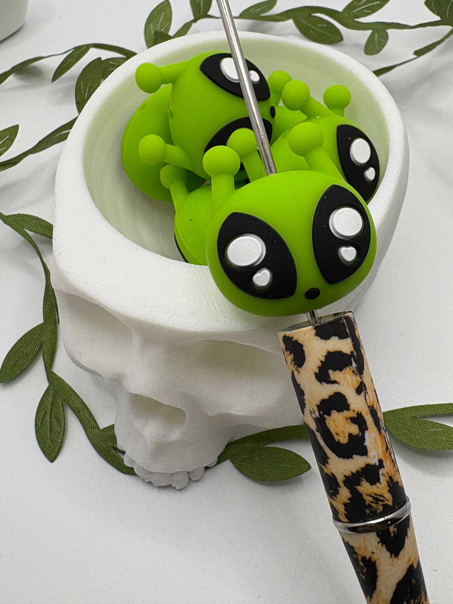 3D Alien, cute silicone bead, beads for pens,  printed silicone bead, focal bead, 28mm, 1pc