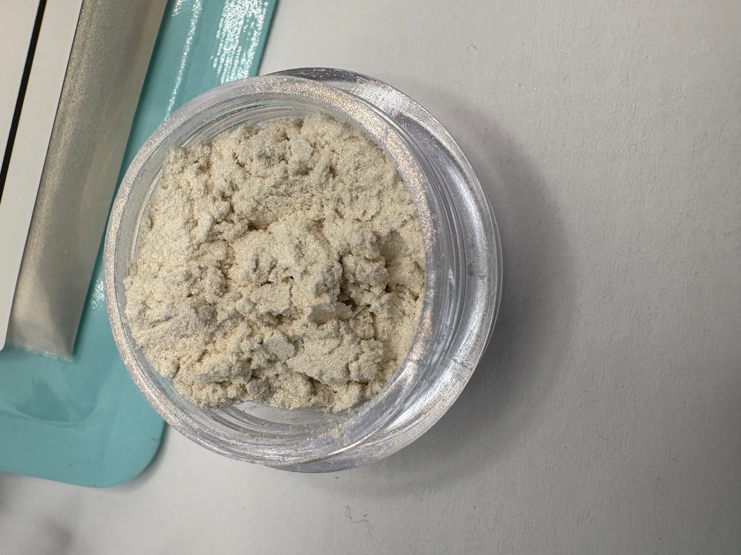 Issues Mica Chameleon shift powder, Mica powder for additives in crafting, chameleon color shifting powder 5g wt.