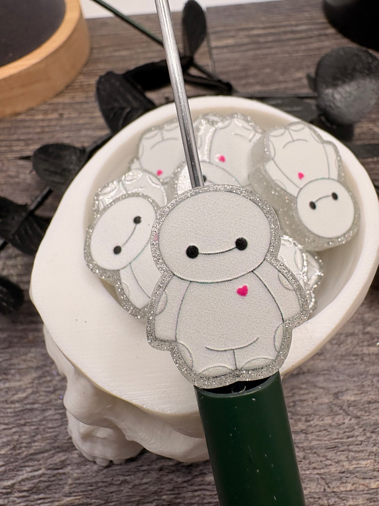 Cartoon Character Baymax bead, acrylic beads for pens, beading supplies, beading, 25.5mm, 1pc