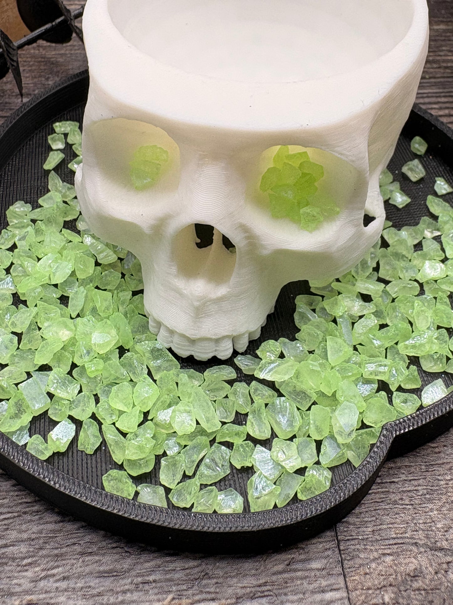 Candy Green: UV Activated Crushed glass 1oz Wt. Not edible