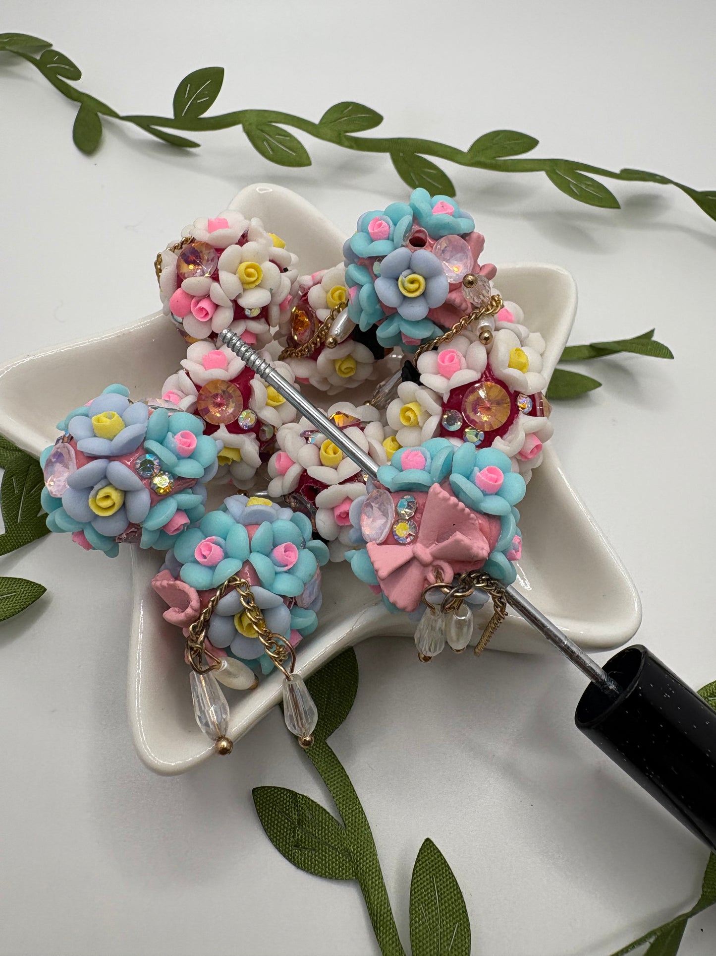 Flowers with bow fancy Beads, 22mm beads for pens, beading supplies, beading, 2pc