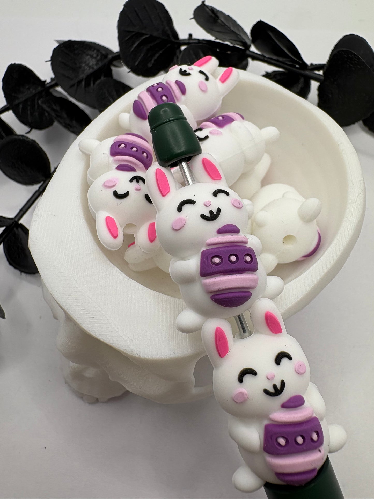 3D Easter bunny, cute silicone bead, beads for pens,  printed silicone bead, focal bead, 28.5mm, 1pc