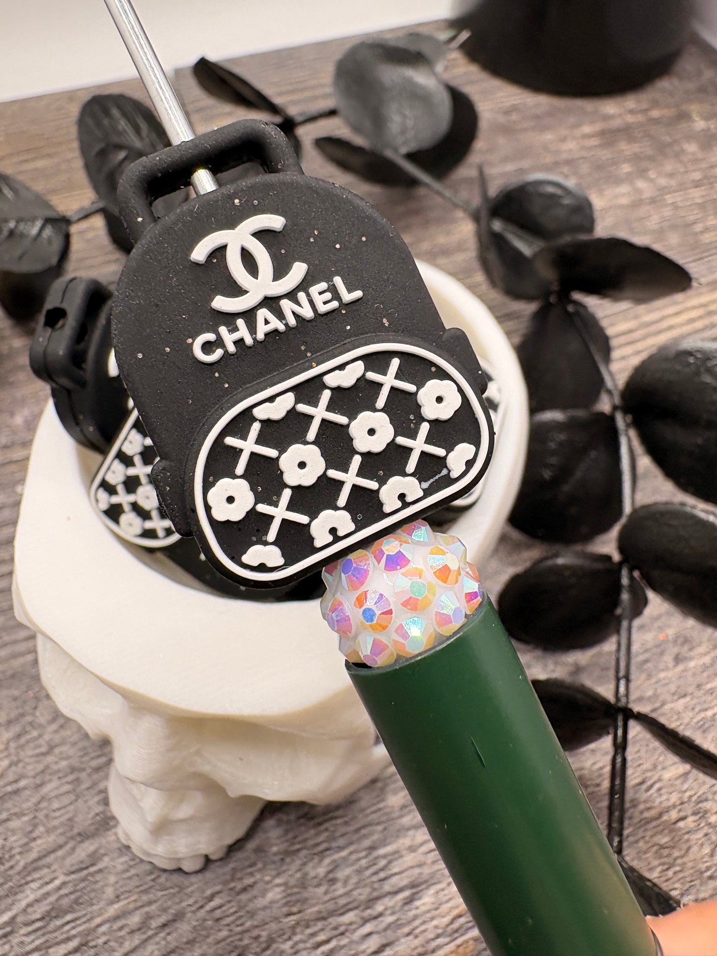Fancy Glitter Backpack bag bead, Silicone focal, silicone bead for pens, crafting beads, supply focal, 31mm, 1pc