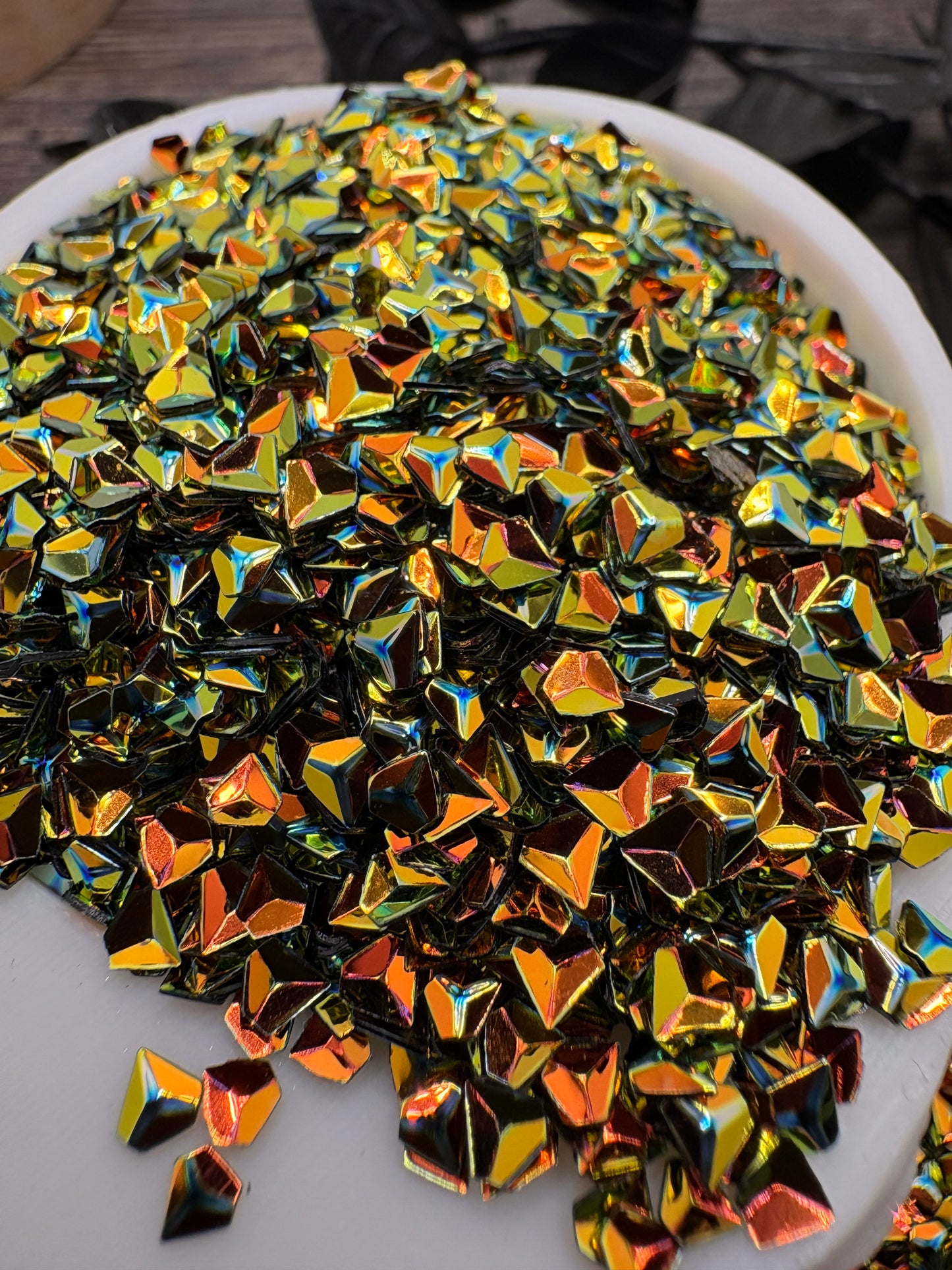 Jekyll: Colorshift Diamond Shaped Sequin .5oz Wt