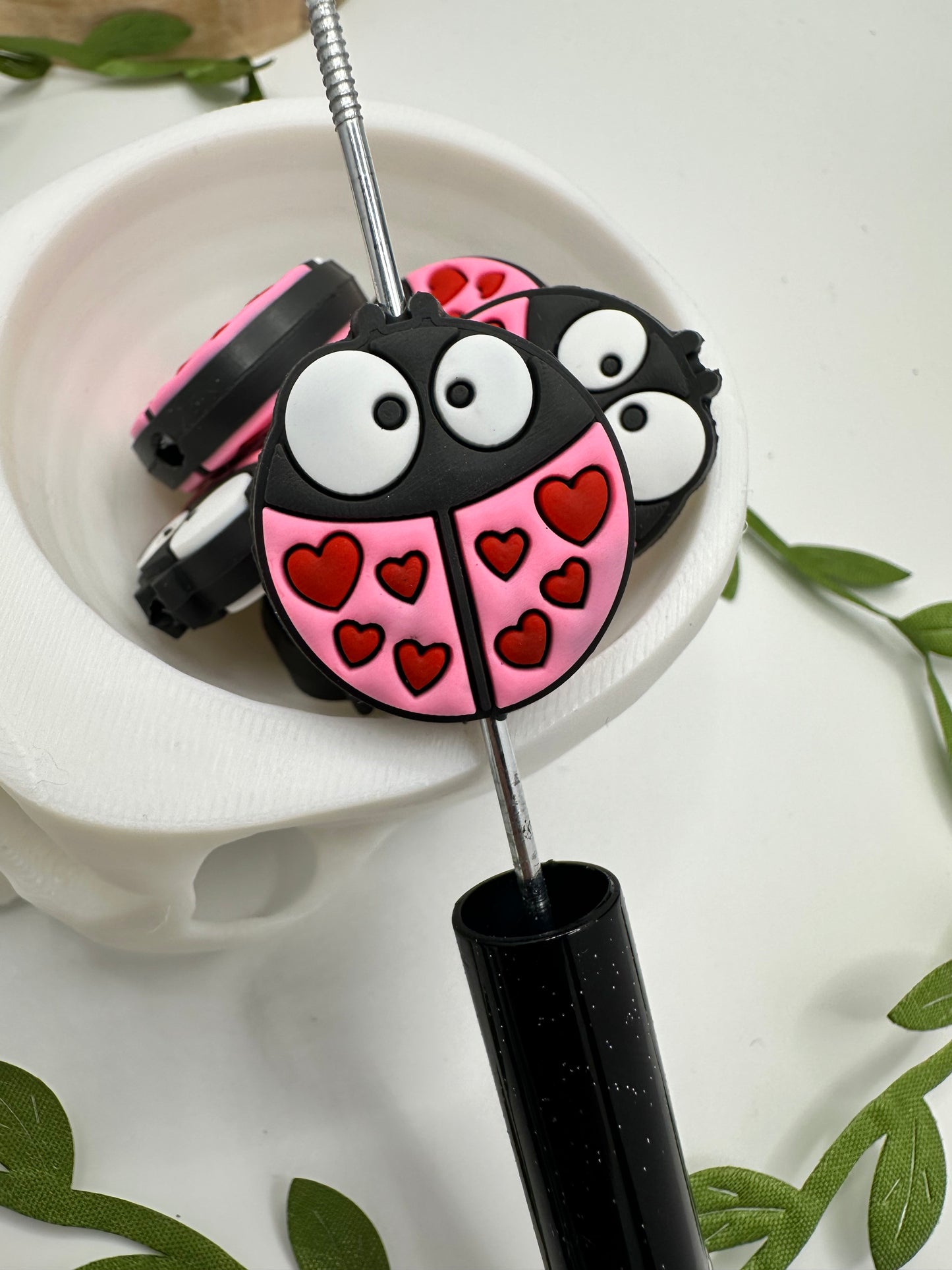 Love bug bead for pens, crafting beads, supplies, focal, silicone bead, silicone focal for beadable items, 1pc 29mm