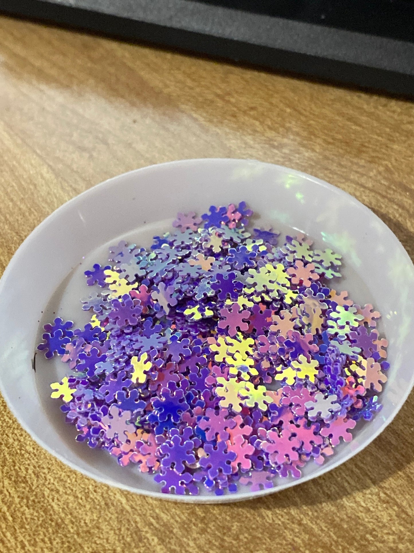 holographic purple snowflakes sequins, sequins, resin fillers, crafting supplies, resin sequins, flower nail accessories, purple/pink