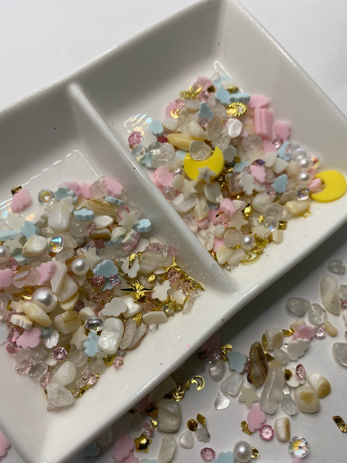 Moon Child filler, gold metal accents, glass crystals, crushed glass and quartz, holo glass, gems crafting, resin supplies, art supply 1/2oz