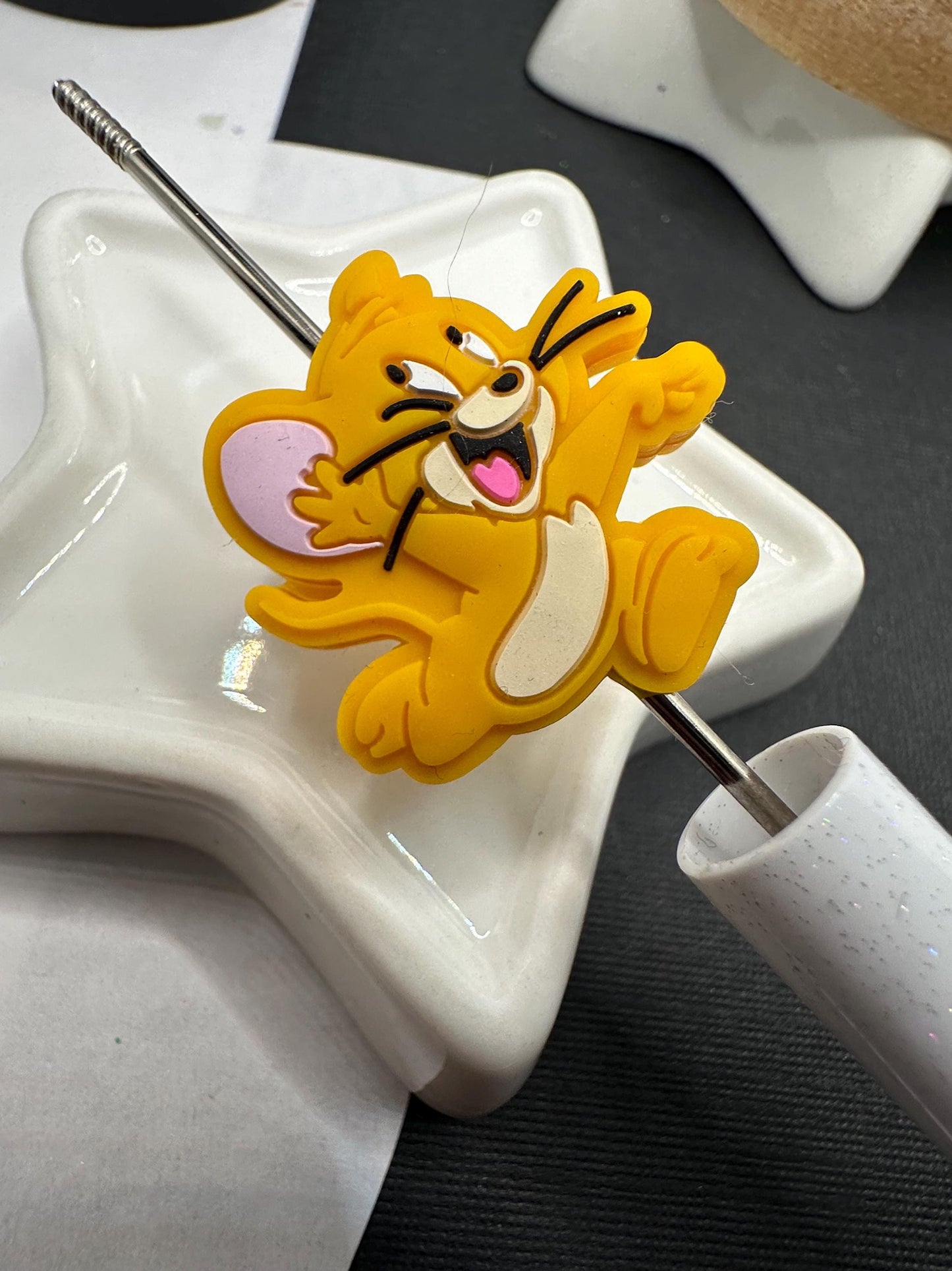 Silicone focal bead, Jerry mouse bead, cute bead for pens, bead for beadable items, cartoon character bead double sided silicone bead 30mm