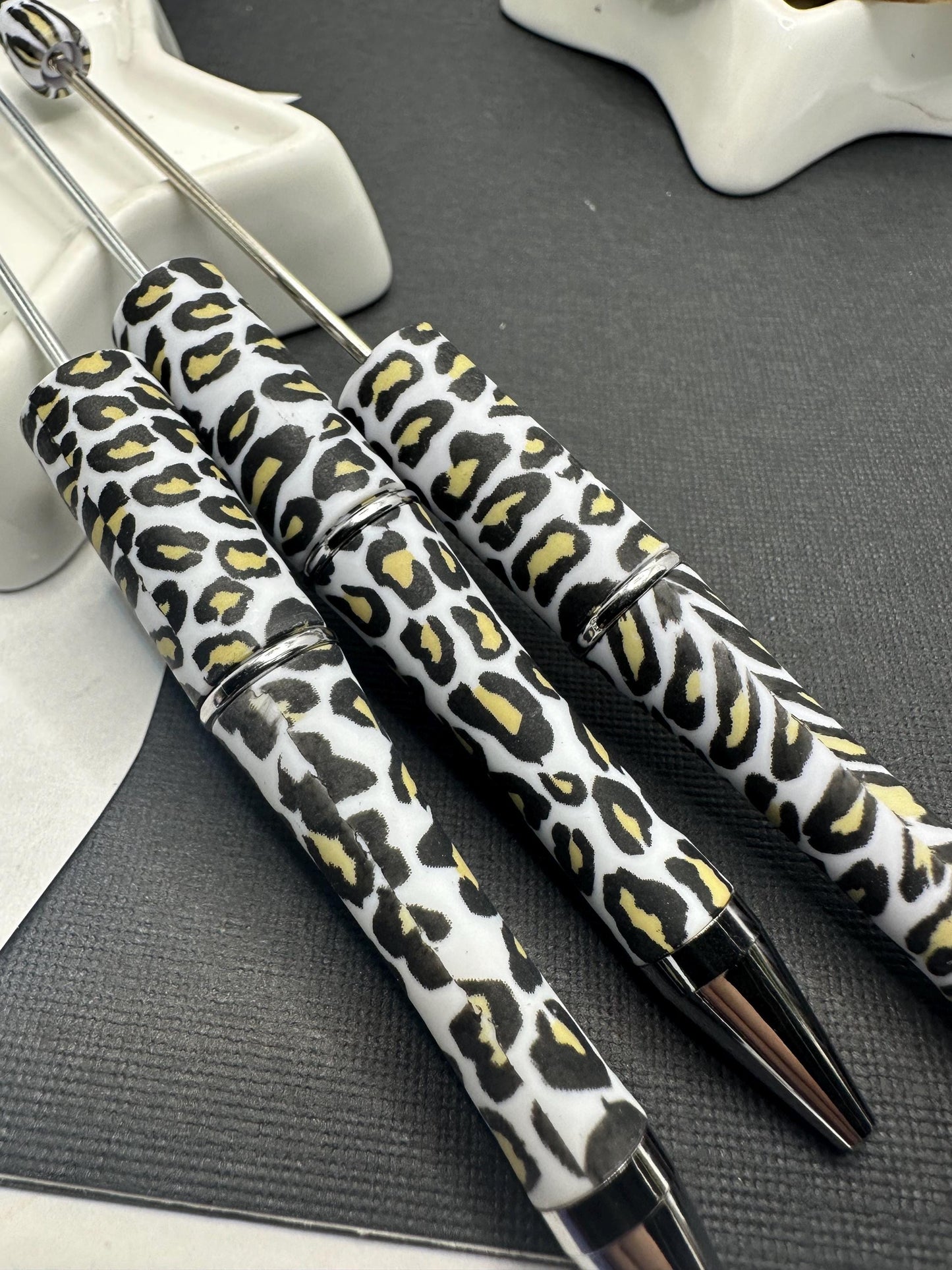 White Cheetah print, Beadable pen blank, black ink, pen for silicone beads, for acrylic beads, pens for crafting, beadable blanks supplies